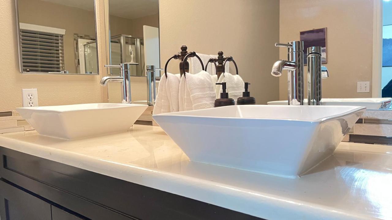 Sweet Spacious 5 Bdrm Home With Pool Las Vegas Luaran gambar